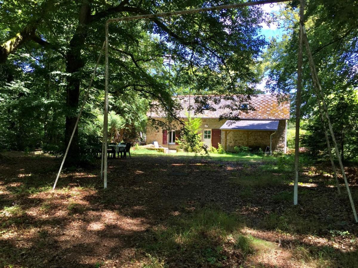 Gites Chateau Le Bois Saint-Julien-aux-Bois Eksteriør billede