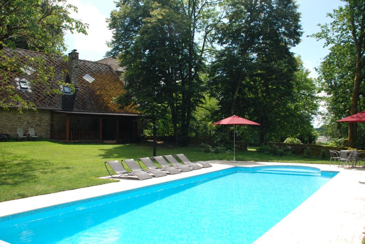 Gites Chateau Le Bois Saint-Julien-aux-Bois Eksteriør billede
