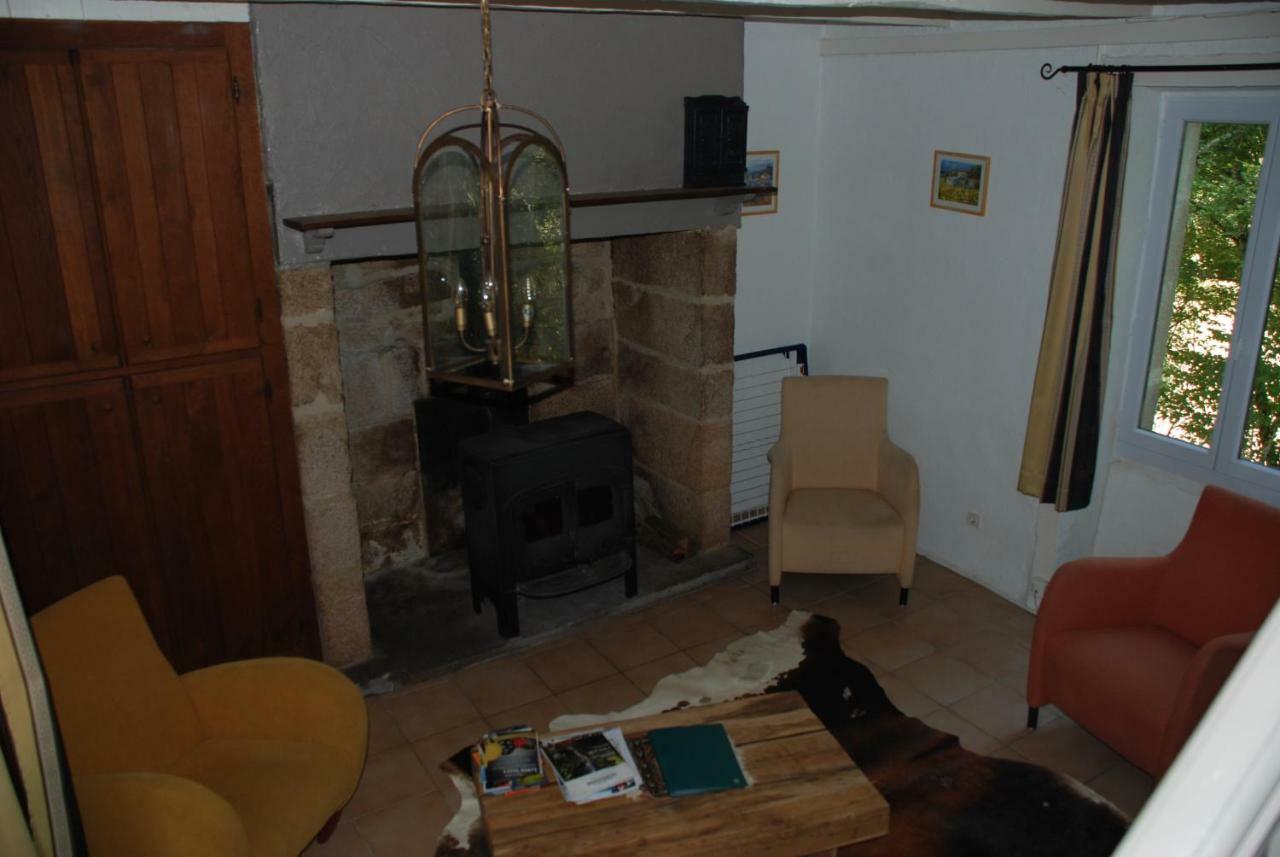 Gites Chateau Le Bois Saint-Julien-aux-Bois Eksteriør billede